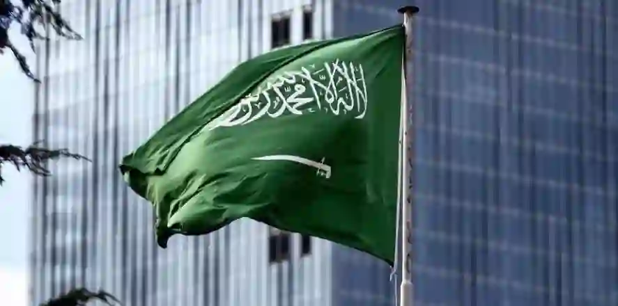  السعودية تسمح للمقيمين بالعودة للعمل في 13 مهنة